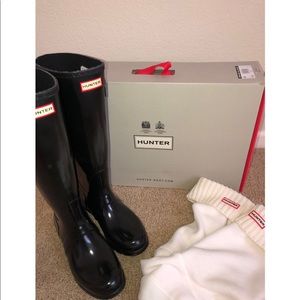 Hunter Women’s Original Tall Gloss Rain Boots
